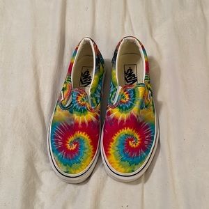 Vans Tye Dye slip on’s
